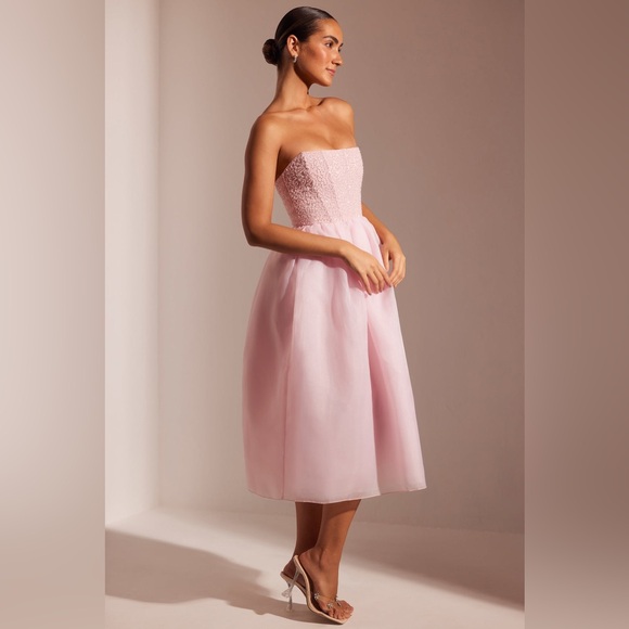 NWT Oh Polly Rosette Embellished Corset Tulle Skirt Midi Dress in Blush - Picture 3 of 10